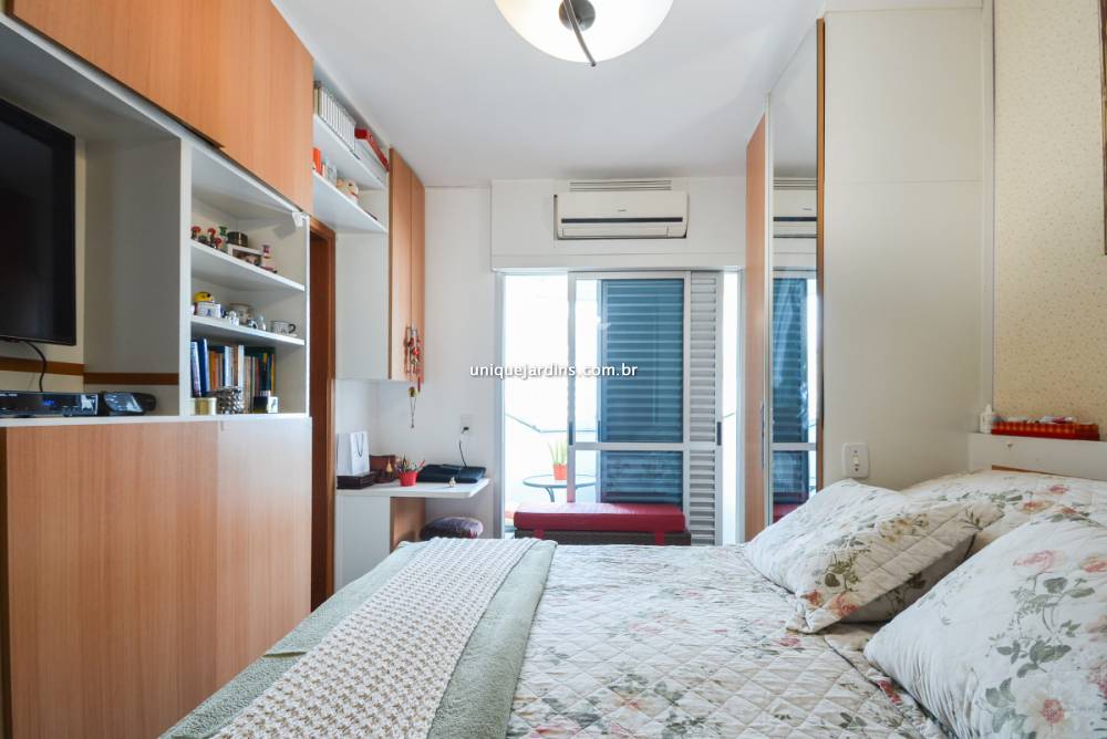 Apartamento à venda na Avenida AratãsMoema - 999-apartamento-moema-sao-paulo-133329-4.jpg