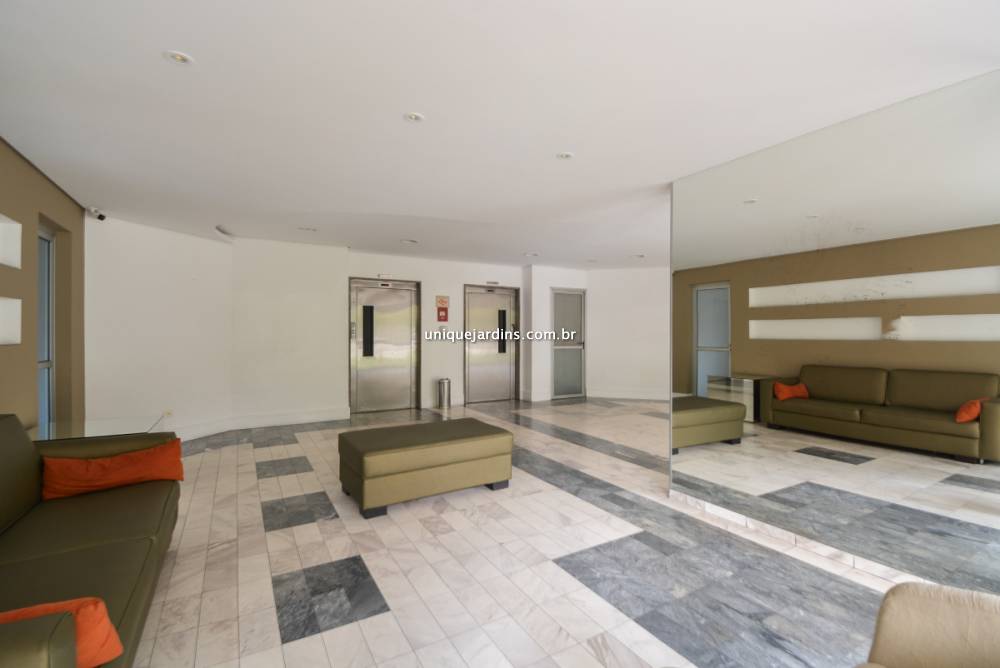 Apartamento à venda na Avenida AratãsMoema - 999-apartamento-moema-sao-paulo-133714-2.jpg