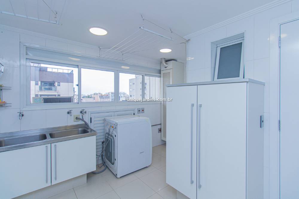 Apartamento à venda na Rua TupiHigienópolis - 999-apartamento-higienopolis-sao-paulo-100802-0.jpg