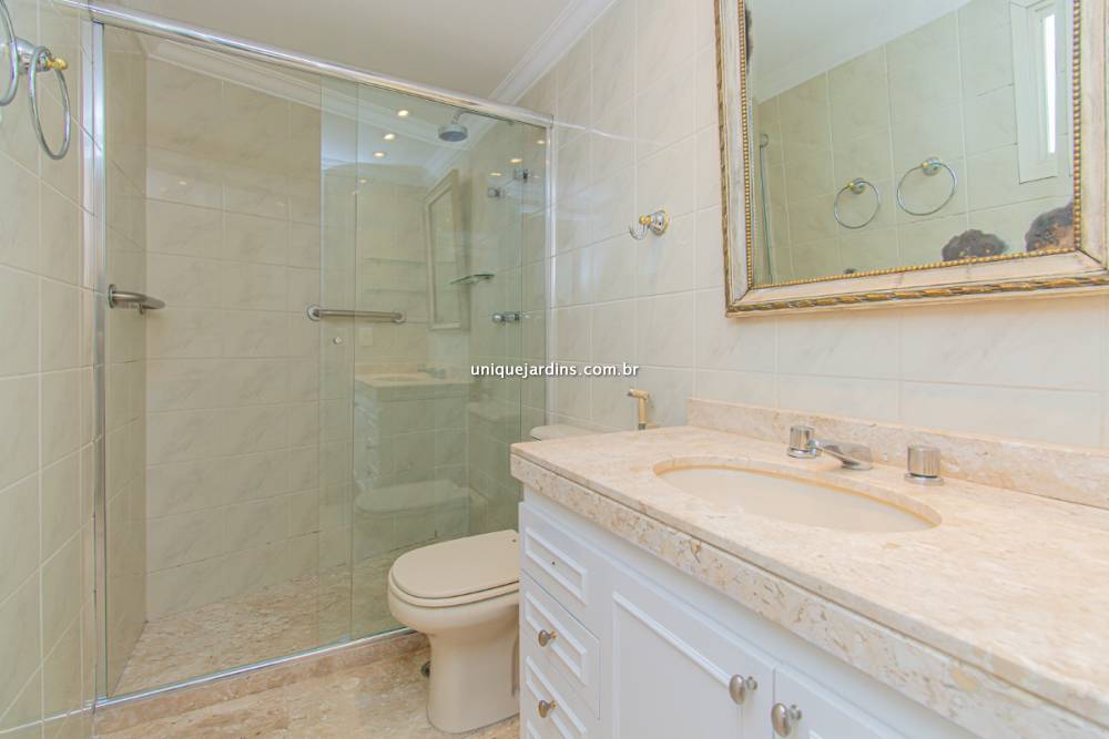Cobertura Duplex à venda na Avenida HigienópolisHigienópolis - 999-apartamento-higienopolis-sao-paulo-102104-0.jpg