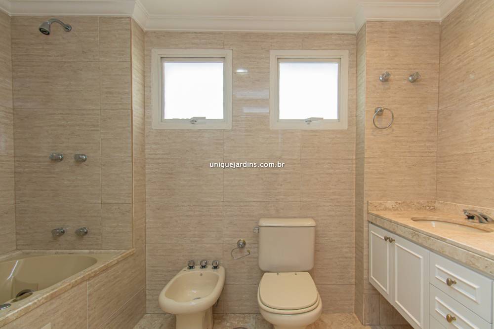 Cobertura Duplex à venda na Avenida HigienópolisHigienópolis - 999-apartamento-higienopolis-sao-paulo-102104-1.jpg
