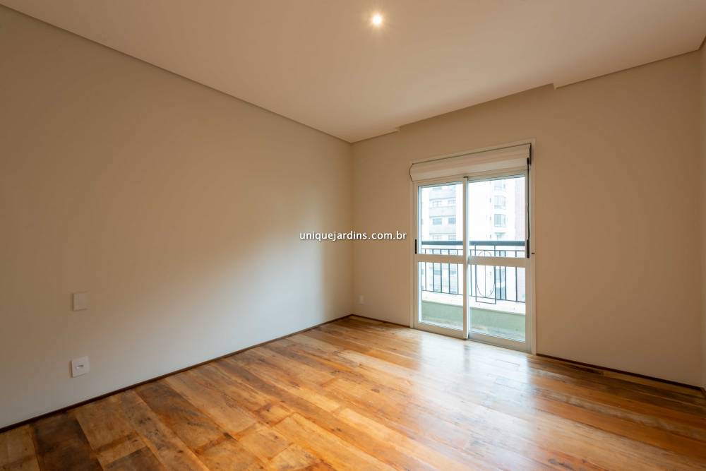 Apartamento à venda na Avenida JuritiMoema - 999-apartamento-moema-sao-paulo-140652-2.jpg