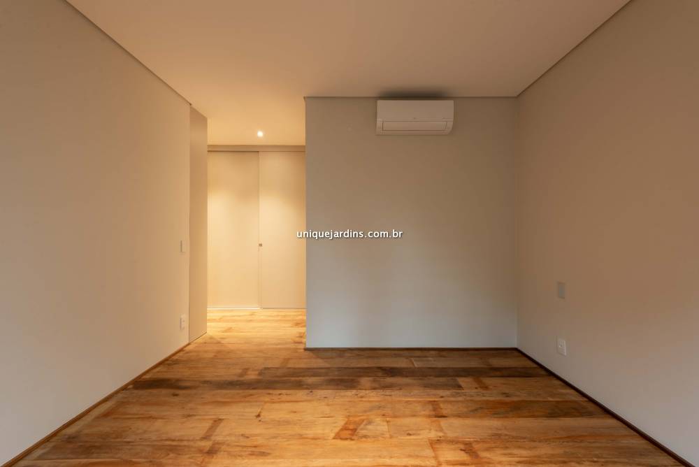 Apartamento à venda na Avenida JuritiMoema - 999-apartamento-moema-sao-paulo-140654-4.jpg