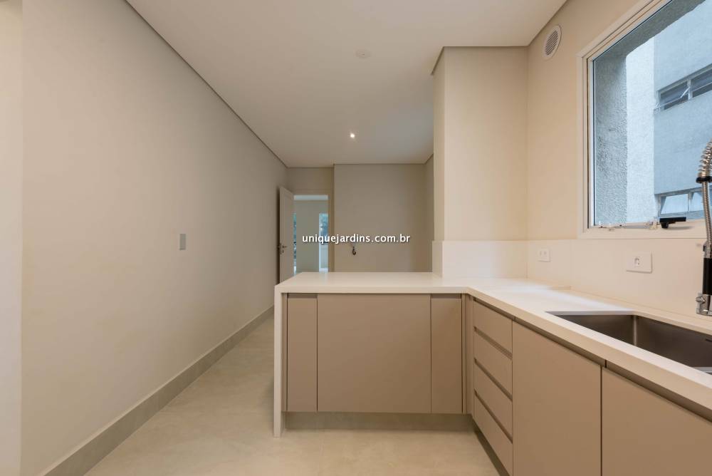 Apartamento à venda na Avenida JuritiMoema - 999-apartamento-moema-sao-paulo-140659-11.jpg