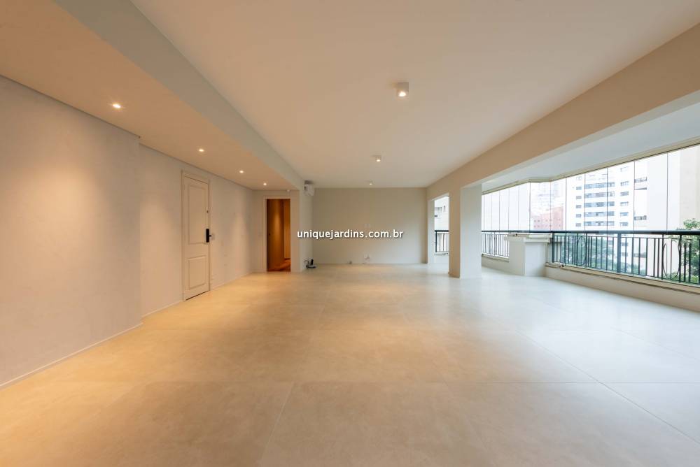 Apartamento à venda na Avenida JuritiMoema - apartamento-moema-sao-paulo-140615-1.jpg