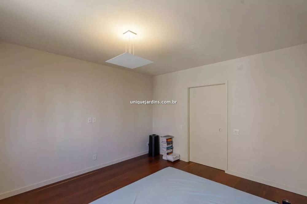 Apartamento à venda na Rua Jesuíno ArrudaItaim Bibi - 999-apartamento-itaim-bibi-sao-paulo-201211-3.jpg