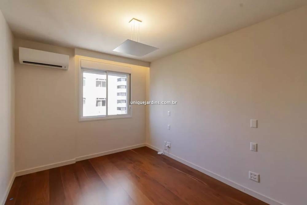 Apartamento à venda na Rua Jesuíno ArrudaItaim Bibi - apartamento-itaim-bibi-sao-paulo-200855-14.jpg