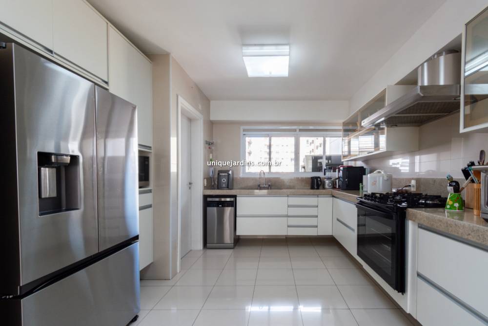 Apartamento à venda na Avenida JuritiMoema - 999-apartamento-moema-sao-paulo-140055-6.jpg