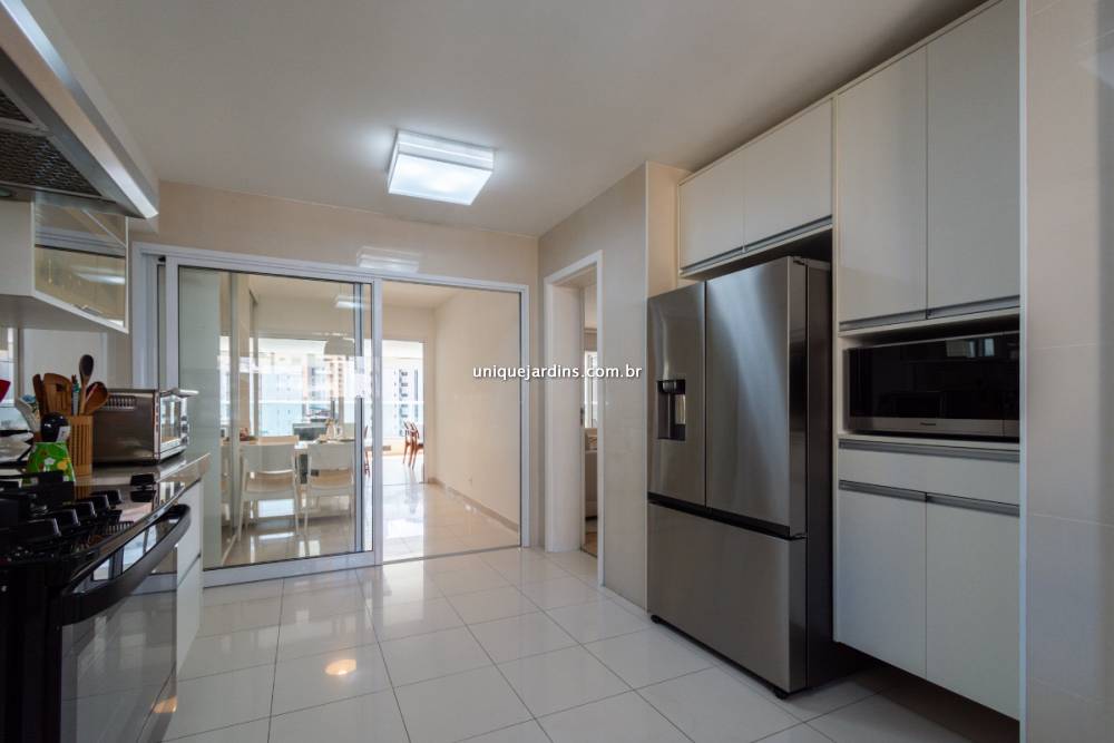 Apartamento à venda na Avenida JuritiMoema - 999-apartamento-moema-sao-paulo-140056-10.jpg