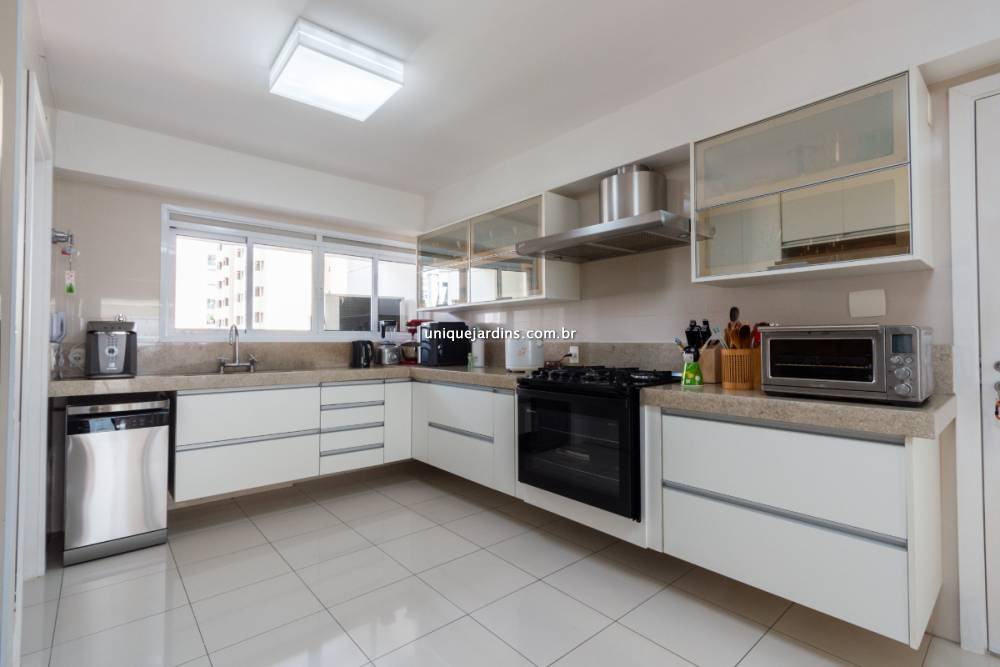 Apartamento à venda na Avenida JuritiMoema - 999-apartamento-moema-sao-paulo-140056-7.jpg