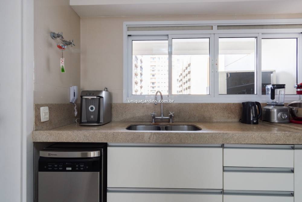Apartamento à venda na Avenida JuritiMoema - 999-apartamento-moema-sao-paulo-140056-9.jpg