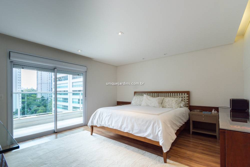 Apartamento à venda na Avenida JuritiMoema - 999-apartamento-moema-sao-paulo-140108-3.jpg