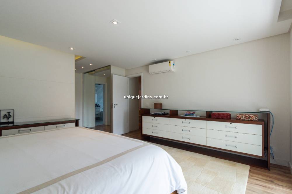 Apartamento à venda na Avenida JuritiMoema - 999-apartamento-moema-sao-paulo-140108-4.jpg