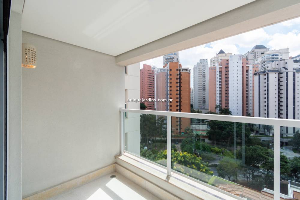 Apartamento à venda na Avenida JuritiMoema - 999-apartamento-moema-sao-paulo-140109-10.jpg