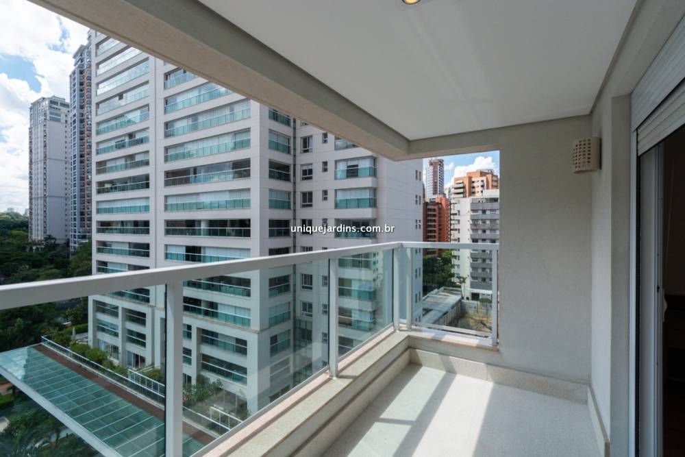 Apartamento à venda na Avenida JuritiMoema - 999-apartamento-moema-sao-paulo-140109-11.jpg
