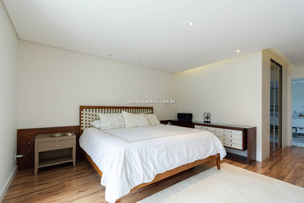 Apartamento à venda na Avenida JuritiMoema - 999-apartamento-moema-sao-paulo-140109-6.jpg