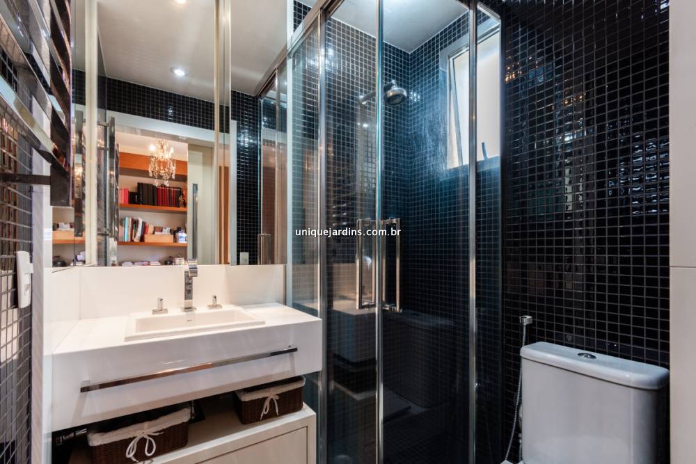 Apartamento à venda na Avenida JurucêMoema - 999-apartamento-moema-sao-paulo-142055-10.jpg