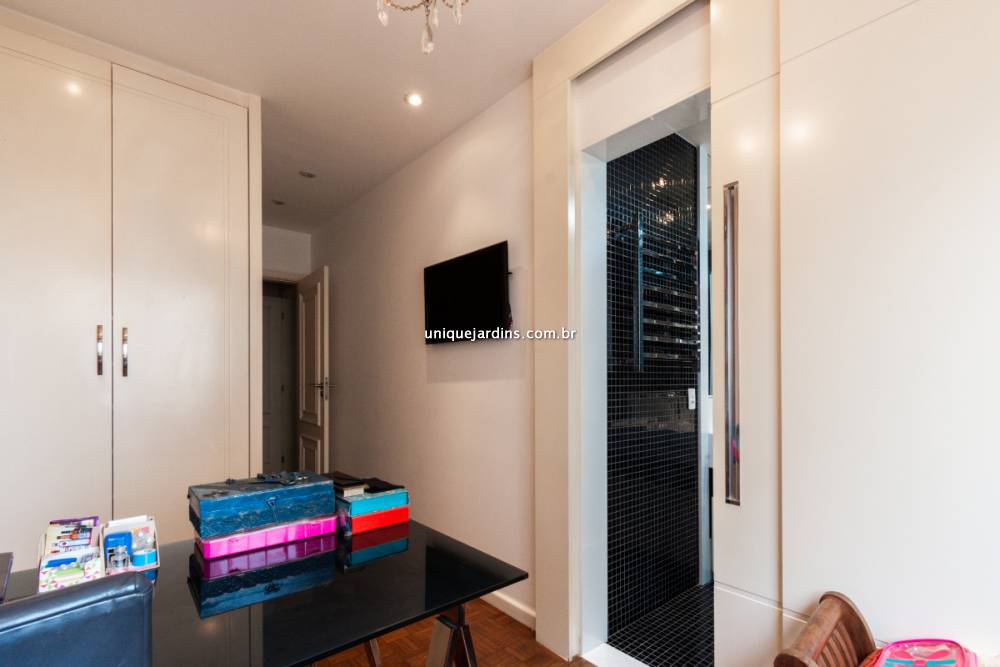 Apartamento à venda na Avenida JurucêMoema - 999-apartamento-moema-sao-paulo-142055-8.jpg