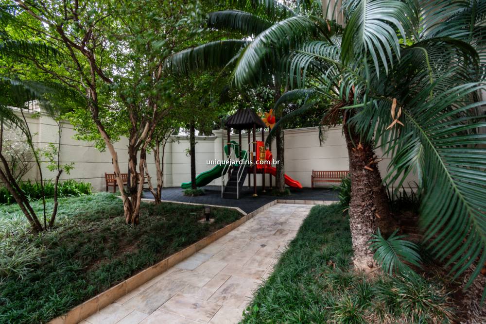 Apartamento à venda na Avenida JurucêMoema - 999-apartamento-moema-sao-paulo-142116-0.jpg