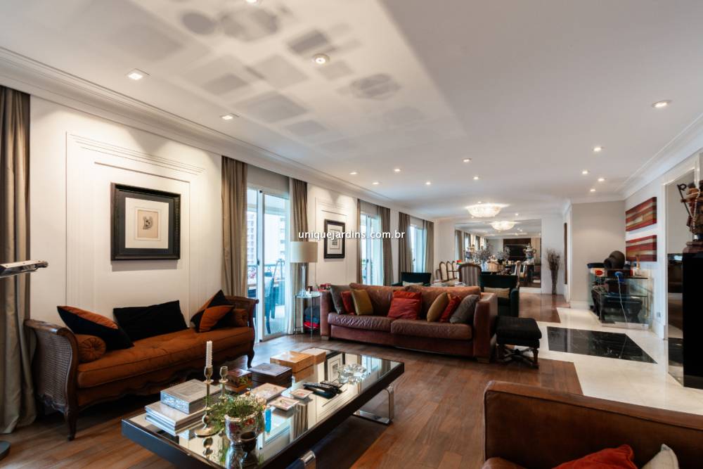 Apartamento à venda na Avenida JurucêMoema - apartamento-moema-sao-paulo-141942-0.jpg