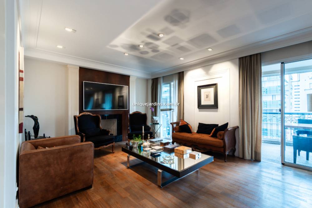 Apartamento à venda na Avenida JurucêMoema - apartamento-moema-sao-paulo-141943-3.jpg