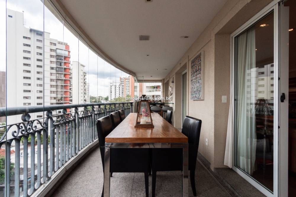 Apartamento à venda na Avenida JurucêMoema - apartamento-moema-sao-paulo-141944-9.jpg