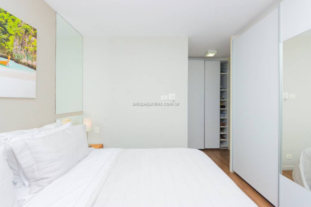 Apartamento à venda na Rua HelenaVila Olímpia - 999-apartamento-vila-olimpia-sao-paulo-204606-3.jpg