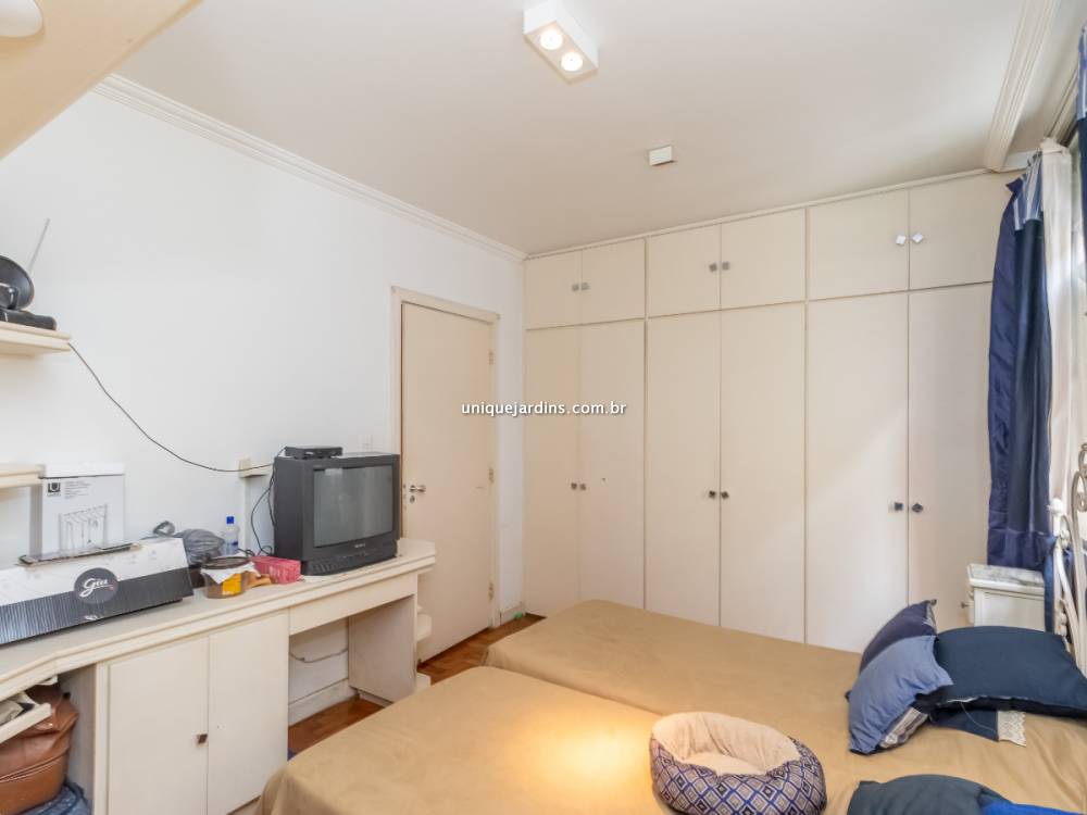 Apartamento à venda na Rua ItacemaItaim Bibi - 999-apartamento-itaim-bibi-sao-paulo-205802-1.jpg