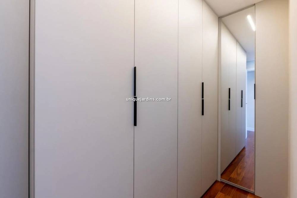 Apartamento à venda na Rua Doutor Eduardo de Souza AranhaVila Olímpia - 999-apartamento-vila-olimpia-sao-paulo-133658-10.jpg