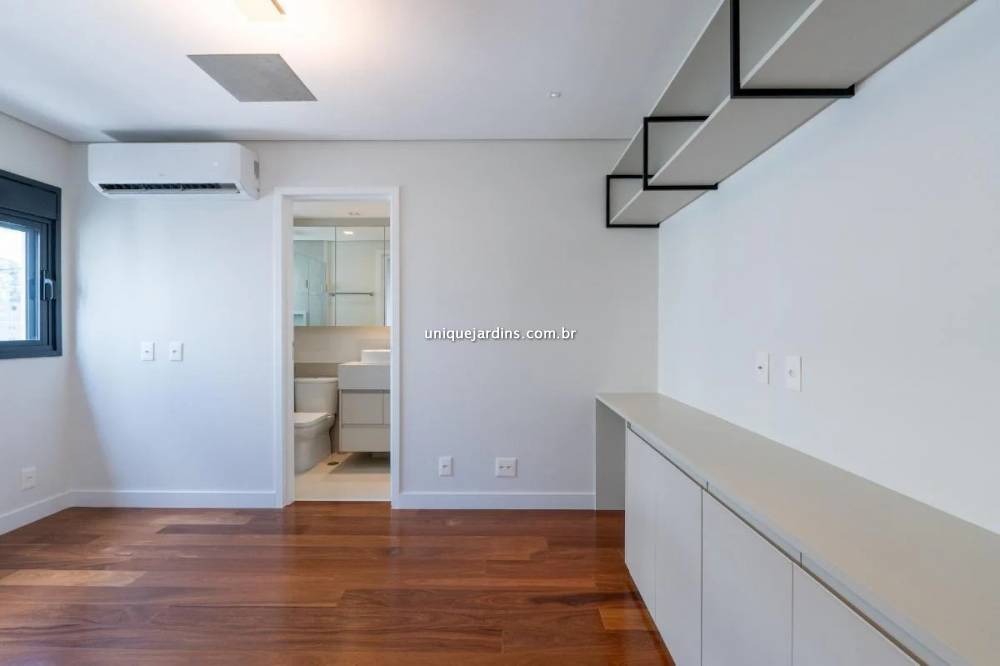 Apartamento à venda na Rua Doutor Eduardo de Souza AranhaVila Olímpia - 999-apartamento-vila-olimpia-sao-paulo-133658-9.jpg