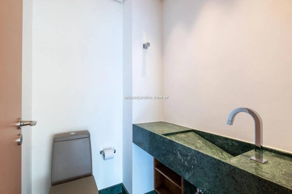 Apartamento à venda na Rua Doutor Eduardo de Souza AranhaVila Olímpia - 999-apartamento-vila-olimpia-sao-paulo-133659-19.jpg
