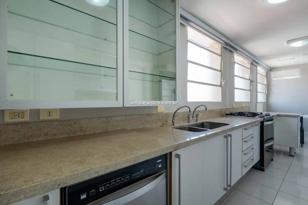 Apartamento para alugar na Rua Haddock LoboJardim América - 999-apartamento-jardim-america-sao-paulo-111140-16.jpg