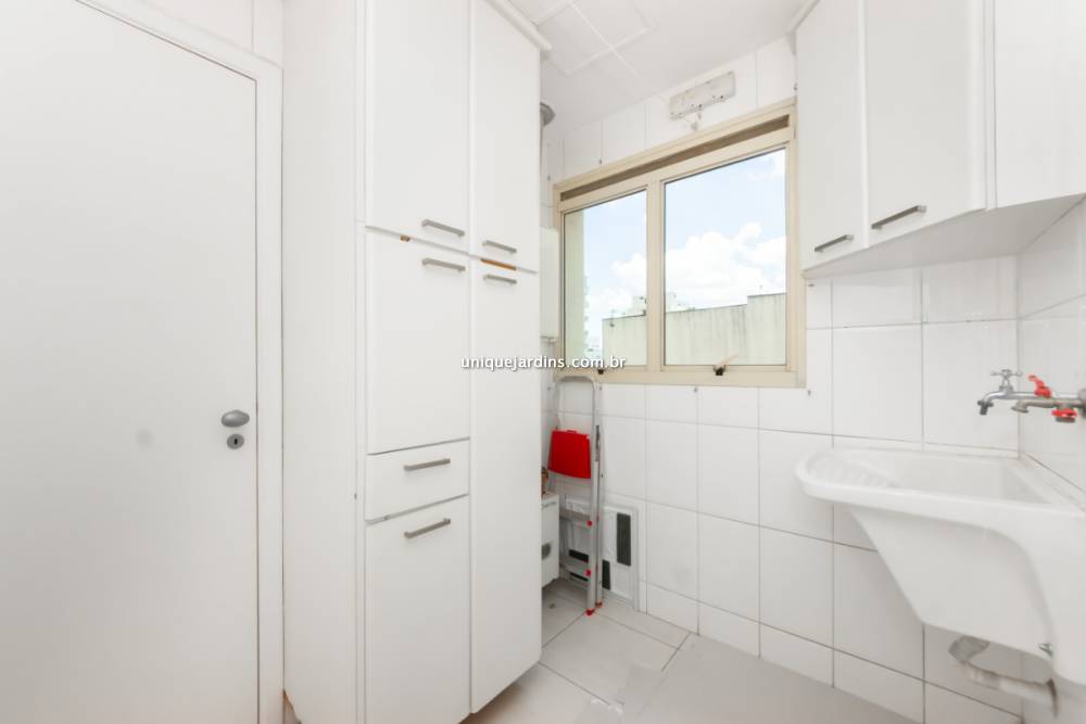 Apartamento à venda na Avenida JacutingaMoema - 999-apartamento-moema-sao-paulo-102345-5.jpg