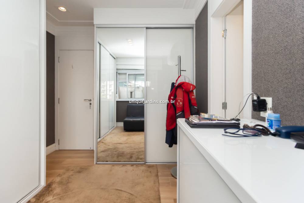 Apartamento à venda na Rua Marcos LopesVila Nova Conceição - 999-apartamento-vila-nova-conceicao-sao-paulo-104658-0.jpg