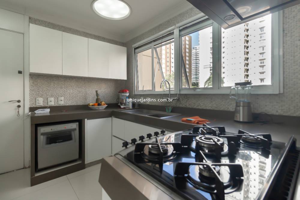 Apartamento à venda na Rua Marcos LopesVila Nova Conceição - 999-apartamento-vila-nova-conceicao-sao-paulo-104738-2.jpg