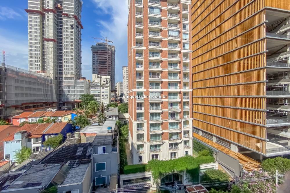 Apartamento à venda na Rua Capote ValentePinheiros - 999-apartamento-pinheiros-sao-paulo-110600-0.jpg