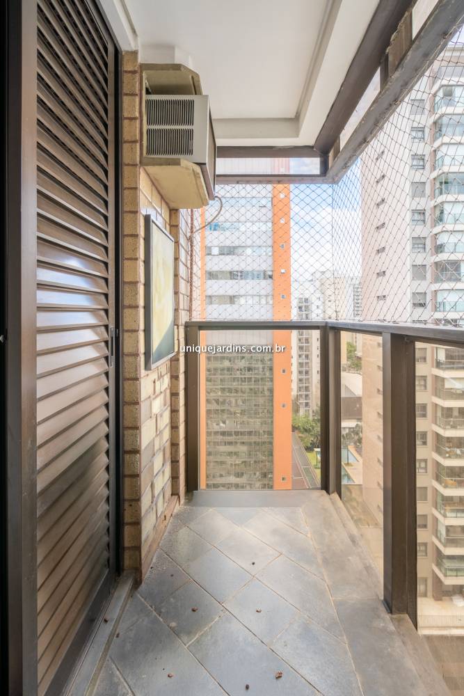 Apartamento à venda na Avenida IbijaúMoema - apartamento-moema-sao-paulo-143834-17.jpg