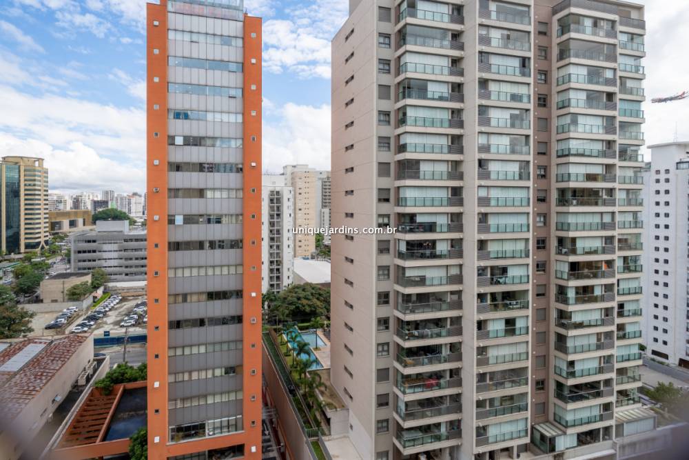 Apartamento à venda na Avenida IbijaúMoema - apartamento-moema-sao-paulo-143835-19.jpg