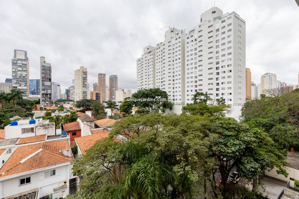 Apartamento à venda na Rua Comendador Miguel CalfatVila Nova Conceição - 999-apartamento-vila-nova-conceicao-sao-paulo-093013-2.jpg