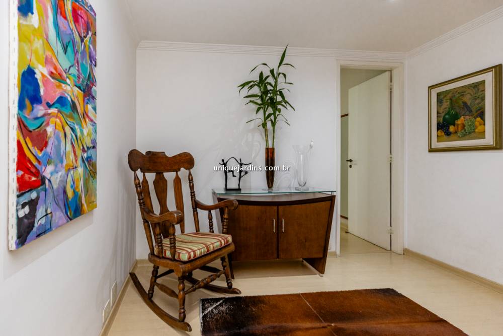 Apartamento à venda na Rua Comendador Miguel CalfatVila Nova Conceição - 999-apartamento-vila-nova-conceicao-sao-paulo-093014-8.jpg