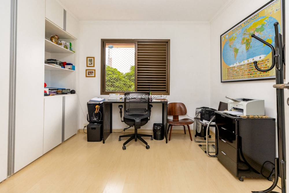 Apartamento à venda na Rua Comendador Miguel CalfatVila Nova Conceição - 999-apartamento-vila-nova-conceicao-sao-paulo-093015-9.jpg