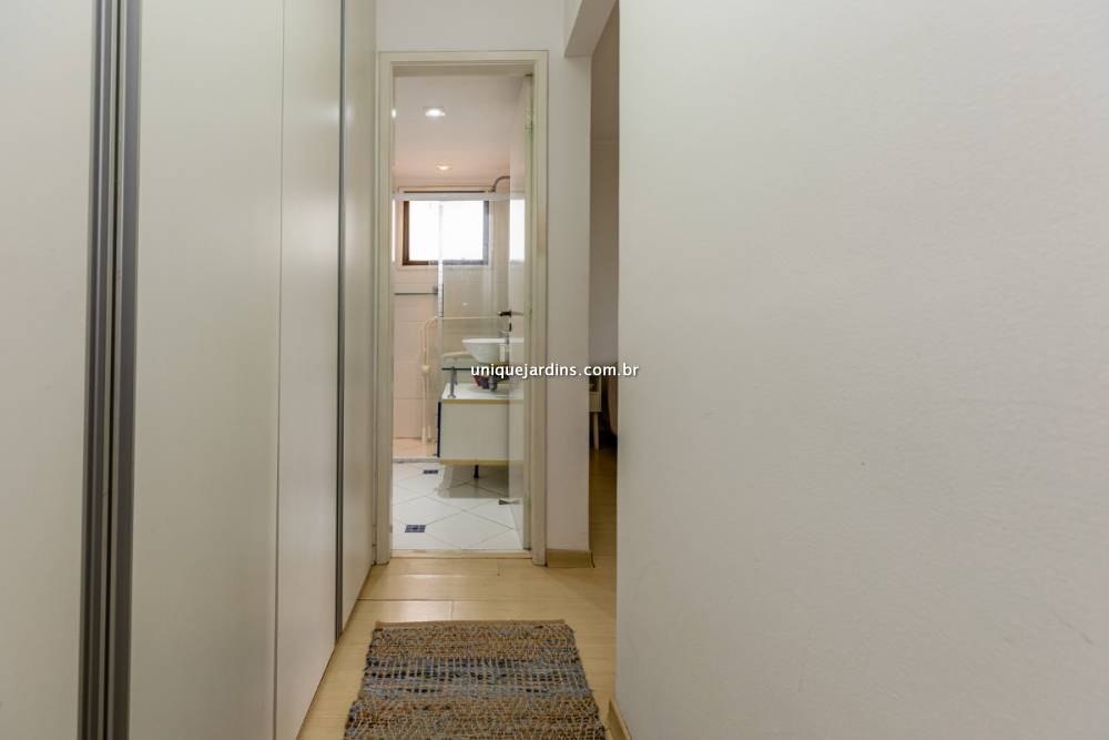 Apartamento à venda na Rua Comendador Miguel CalfatVila Nova Conceição - 999-apartamento-vila-nova-conceicao-sao-paulo-093031-0.jpg
