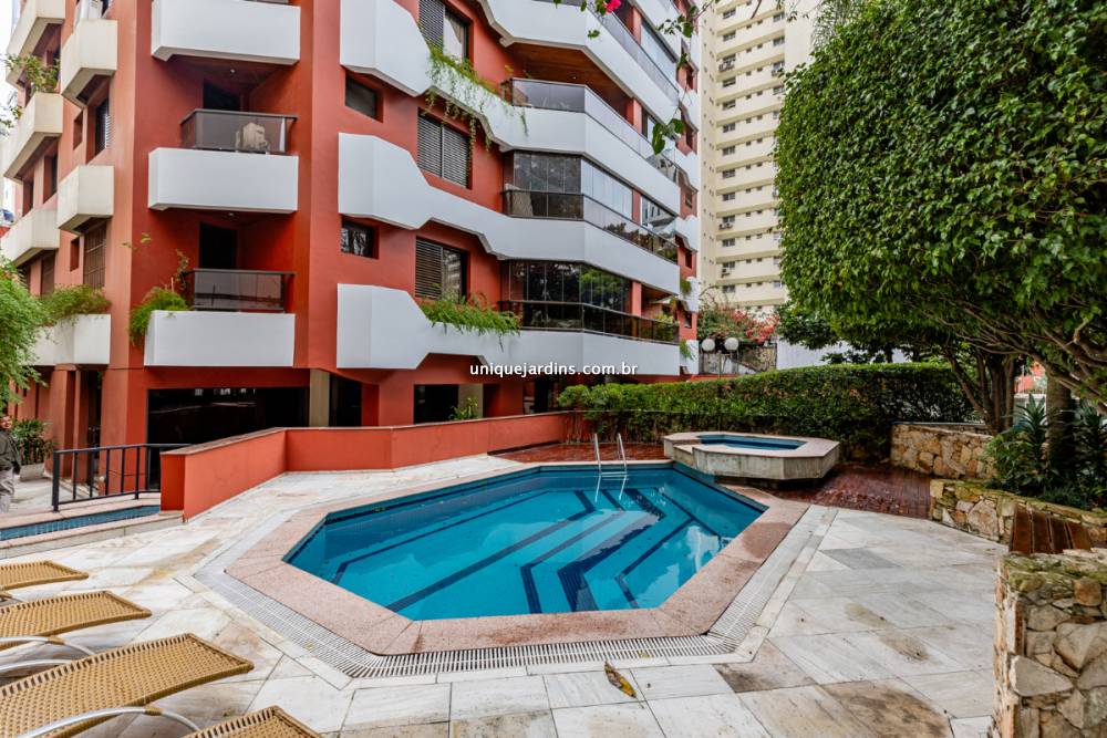 Apartamento à venda na Rua Comendador Miguel CalfatVila Nova Conceição - 999-apartamento-vila-nova-conceicao-sao-paulo-093044-10.jpg