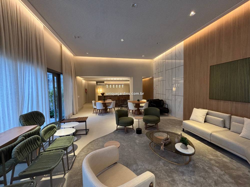 Apartamento à venda na Avenida MoemaMoema - 999-apartamento-moema-sao-paulo-102629-14.jpg