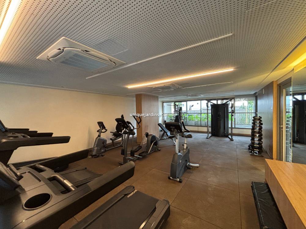 Apartamento à venda na Avenida MoemaMoema - 999-apartamento-moema-sao-paulo-102629-15.jpg