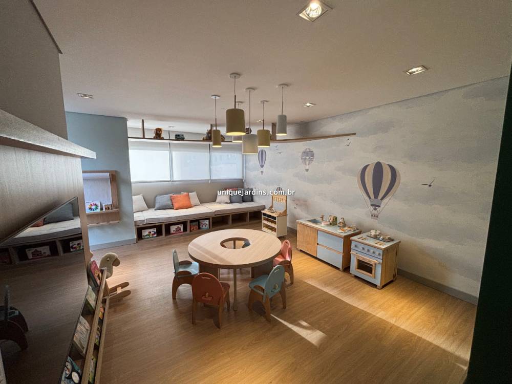Apartamento à venda na Avenida MoemaMoema - 999-apartamento-moema-sao-paulo-102629-16.jpg