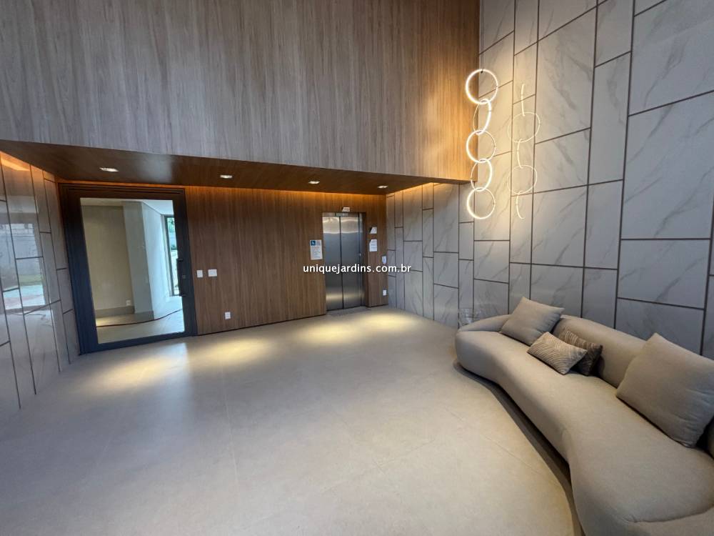 Apartamento à venda na Avenida MoemaMoema - 999-apartamento-moema-sao-paulo-102712-3.jpg