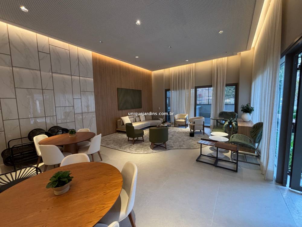 Apartamento à venda na Avenida MoemaMoema - 999-apartamento-moema-sao-paulo-102712-4.jpg