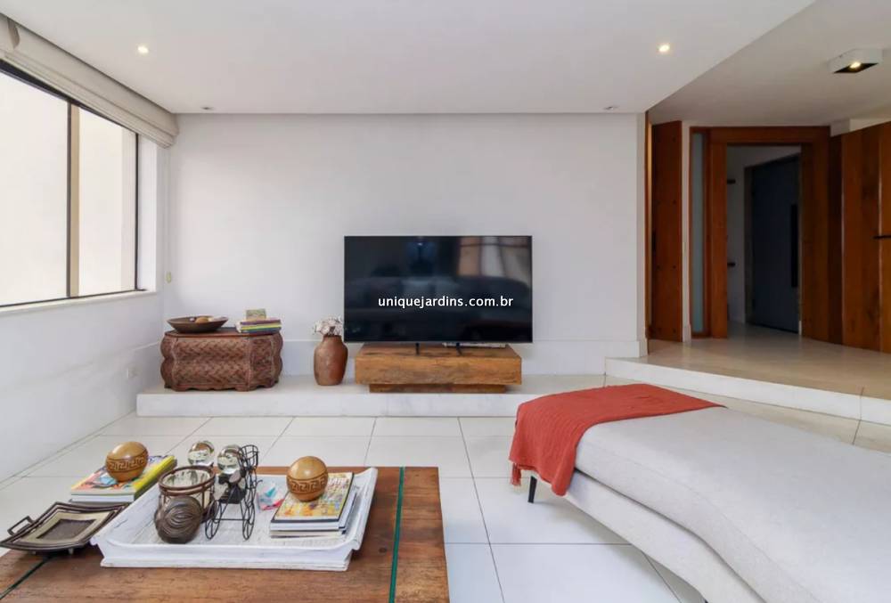 Apartamento à venda na Rua Volta RedondaCampo Belo - apartamento-campo-belo-sao-paulo-100302-1.jpg