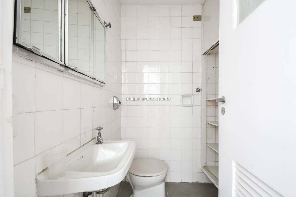 Apartamento à venda na Rua ViradouroItaim Bibi - 999-apartamento-itaim-bibi-sao-paulo-085356-2.jpg